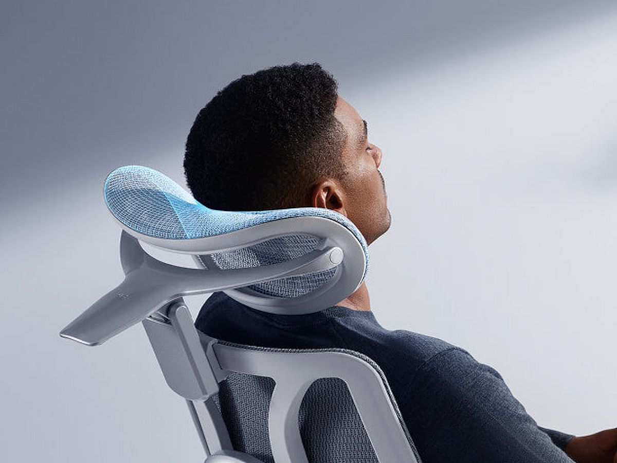 Why Forward-Tilt Seating Helps You Stay Engaged